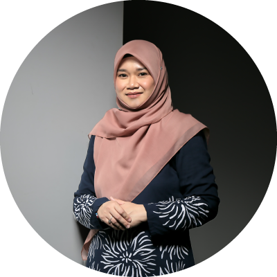 YB Puan Fadhlina Binti Sidek